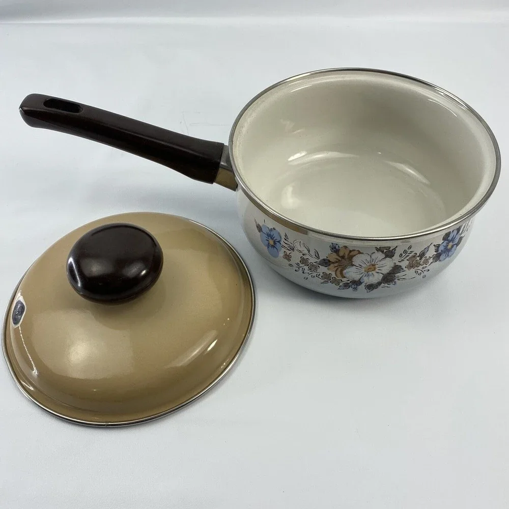 Saucepan 1.5 Quart With Lid Crowning Fashion Spring Bouquet Pattern Vintage Flaw